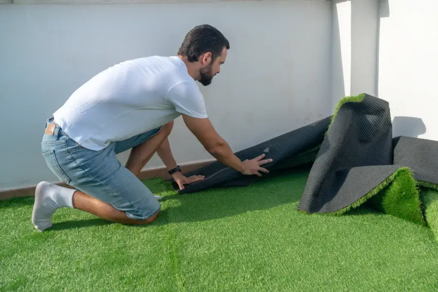 How Synthetic Grass Installation Enhances Yard Aesthetics in Sedona AZ